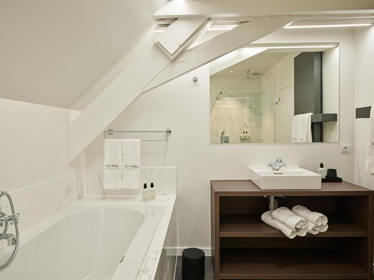 Boutique Hotel Ter Wallen Izegem Exterior photo